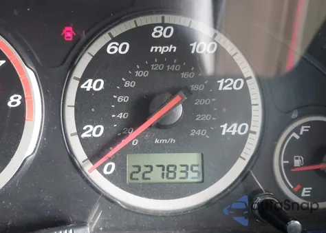 2004 Honda Cr-V Ex z USA, uszkodzony, nr VIN JHLRD78824C007702